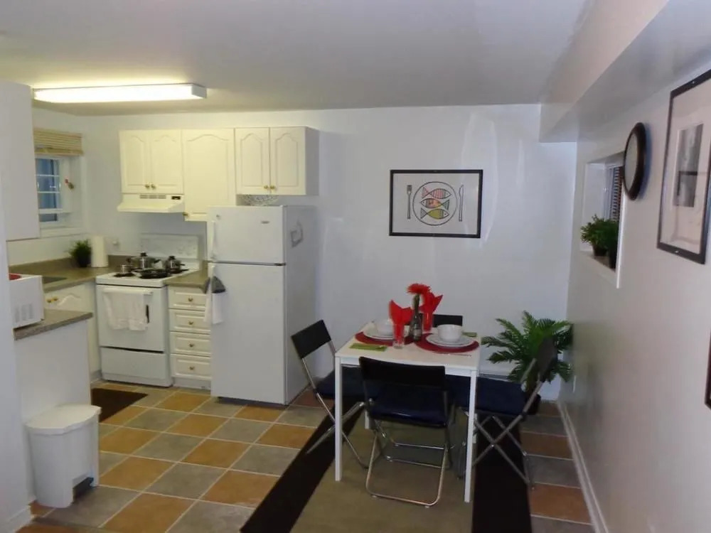 Adib Apartments - 362 Friel St, Unit 7B (Basement)