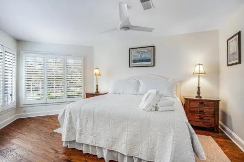 4712 Tennis Club Villa