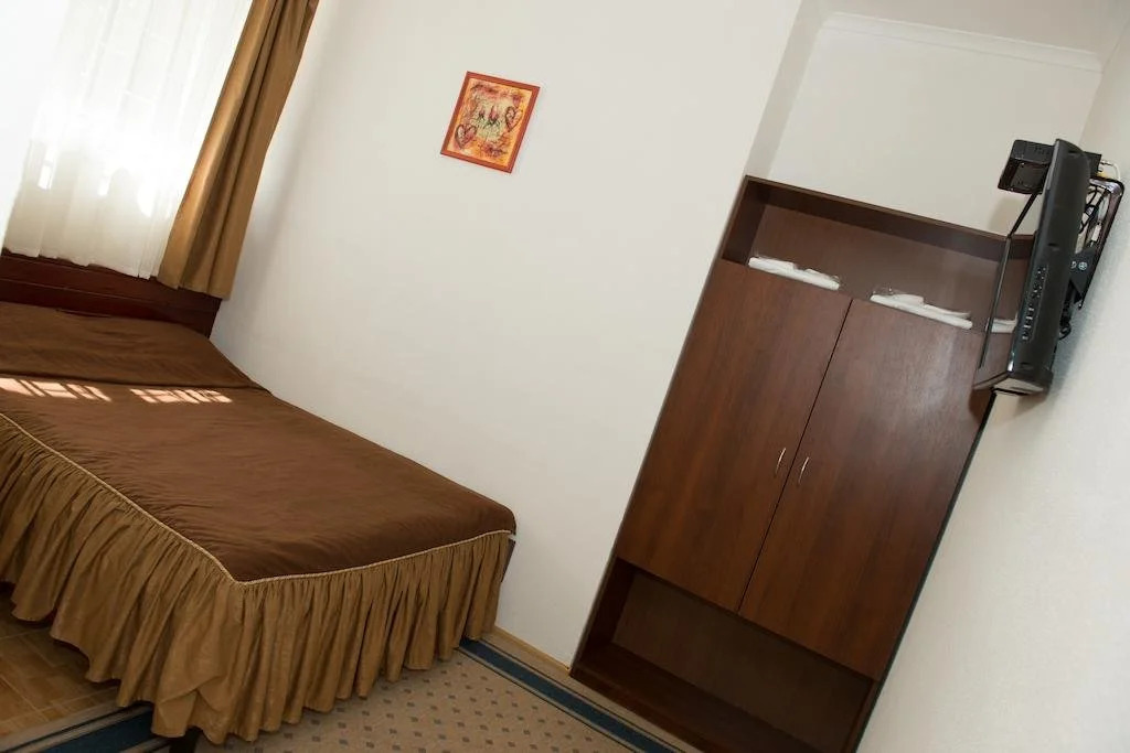 Acorn Hotel