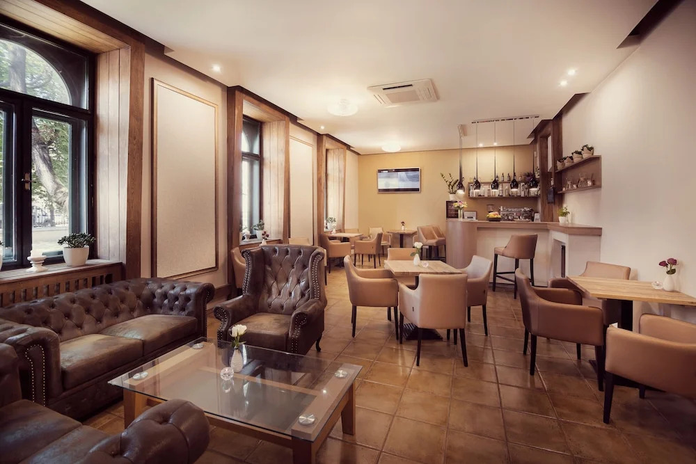 City Residence Apartment Hotel