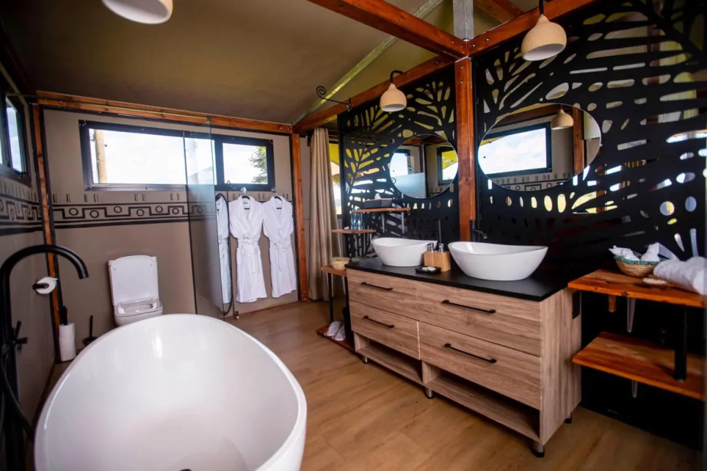 Escarpment Serengeti Luxury Camp