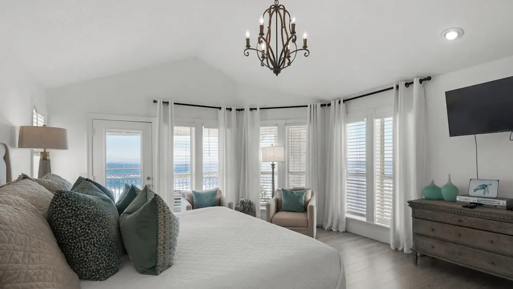 Gulf-front, Private Pool ~ Stunning Gulf Views From All Levels + Beach Setup