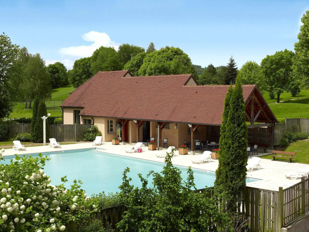 Logis Hôtel Golf Le Domaine Du Val De Sorne