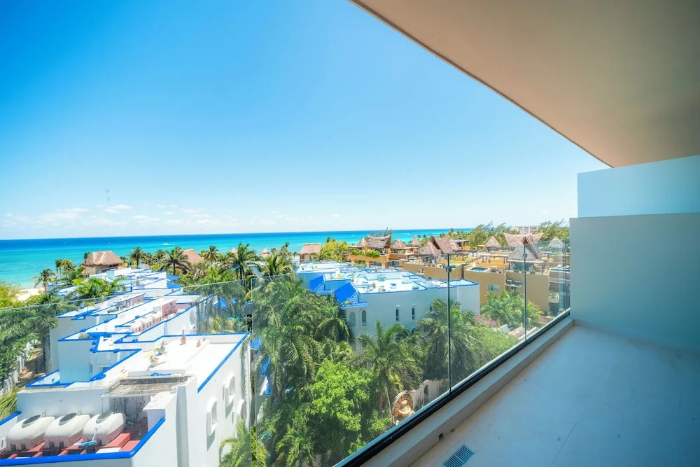 Marila - Luxury 3 BR - Ocean View & Pool