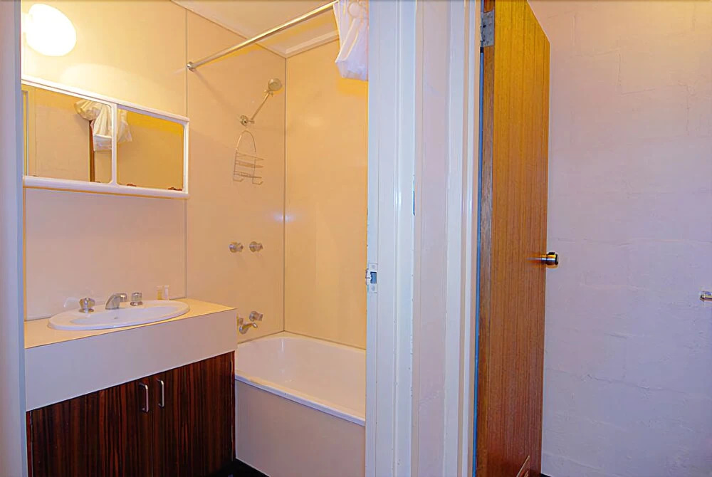 Hotham 1750 11