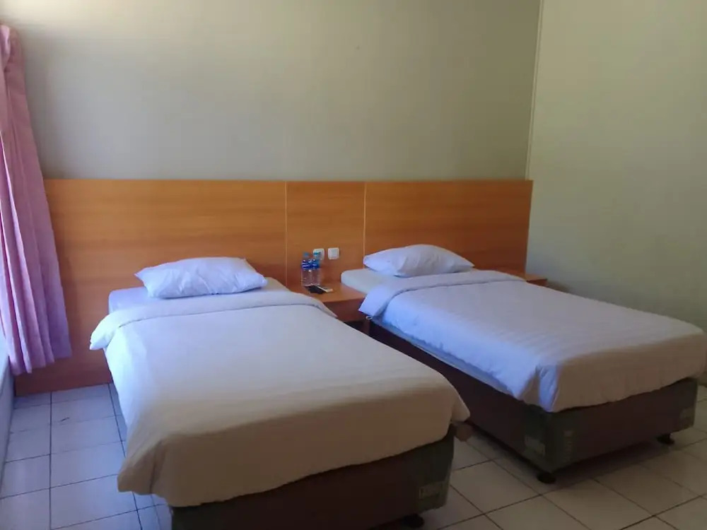 Royal Kencana Hotel powered by Cocotel