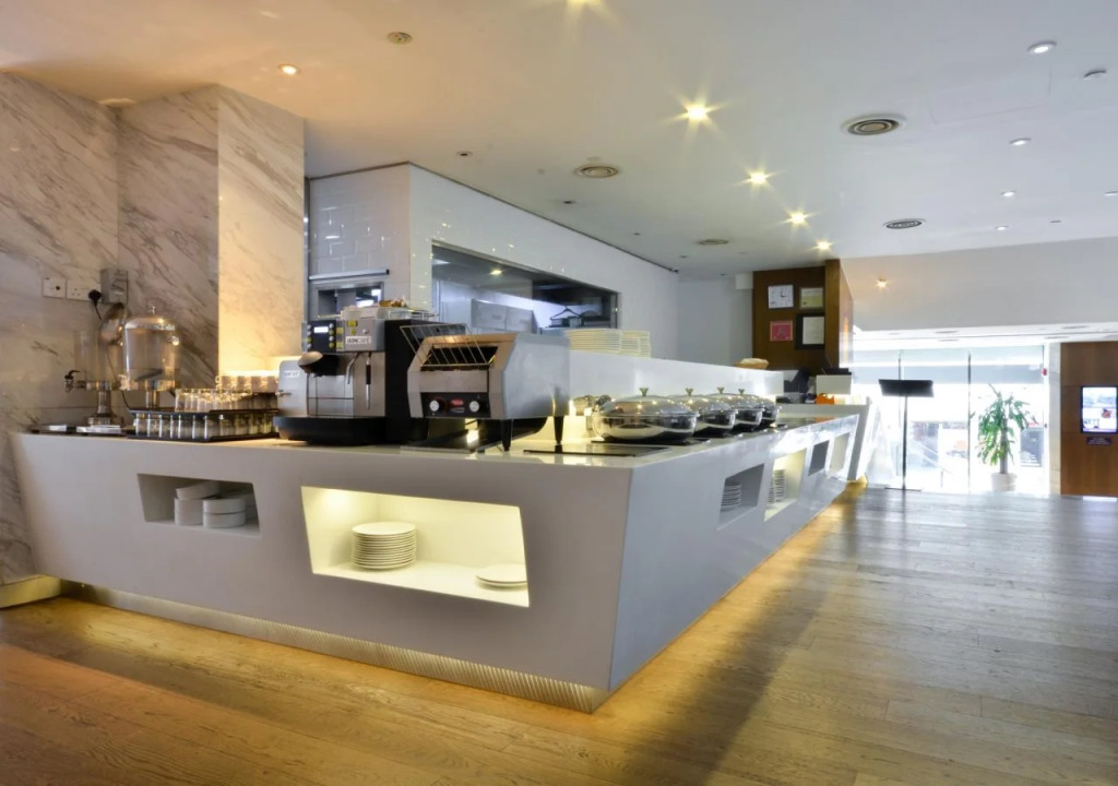 Amrise Hotel Kitchener