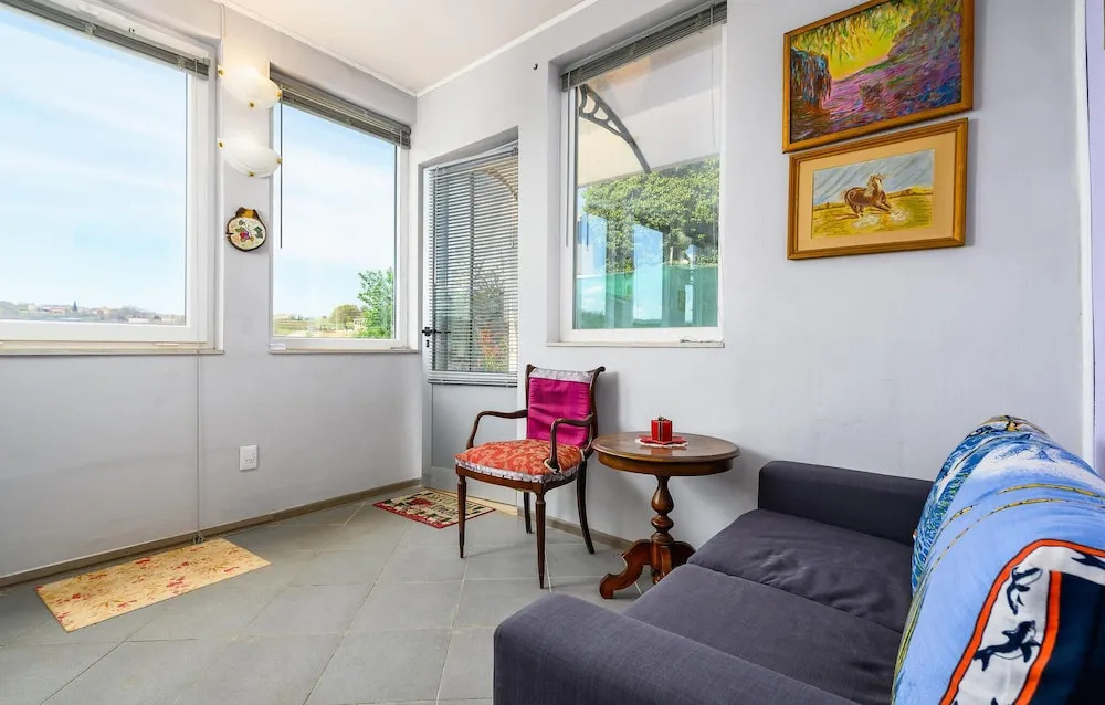 Beautiful Home in Vizinada With Wifi and 2 Bedrooms