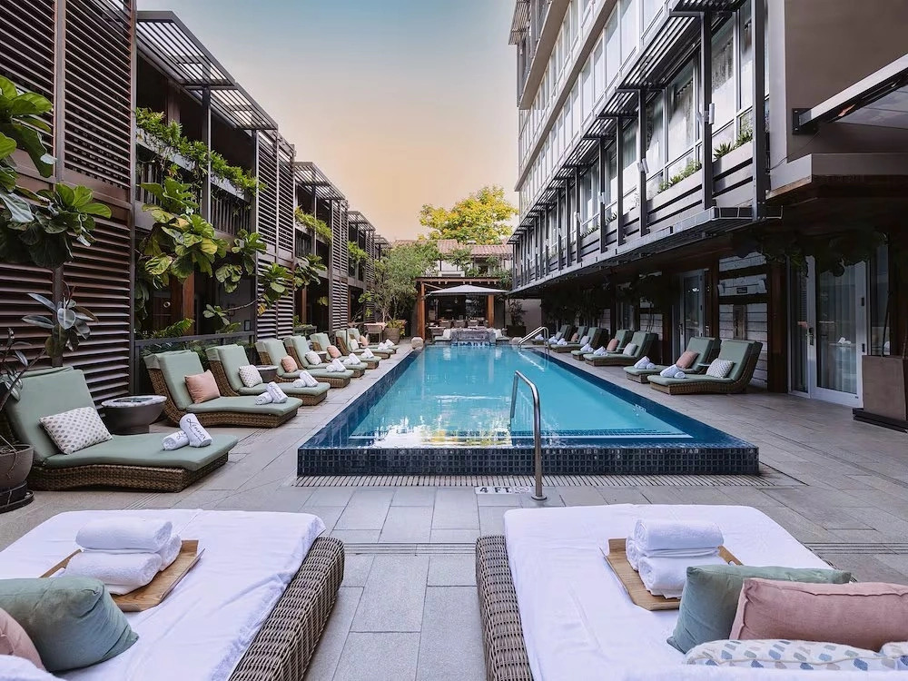 Small Luxury Hotels of the World - Lennox Miami Beach
