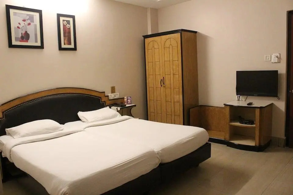 Hotel Priya