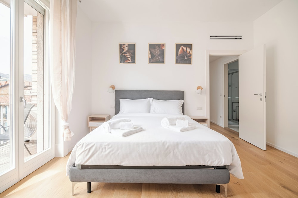 luxury suite Como