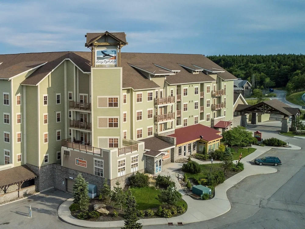 6br: Soaring Eagle 204