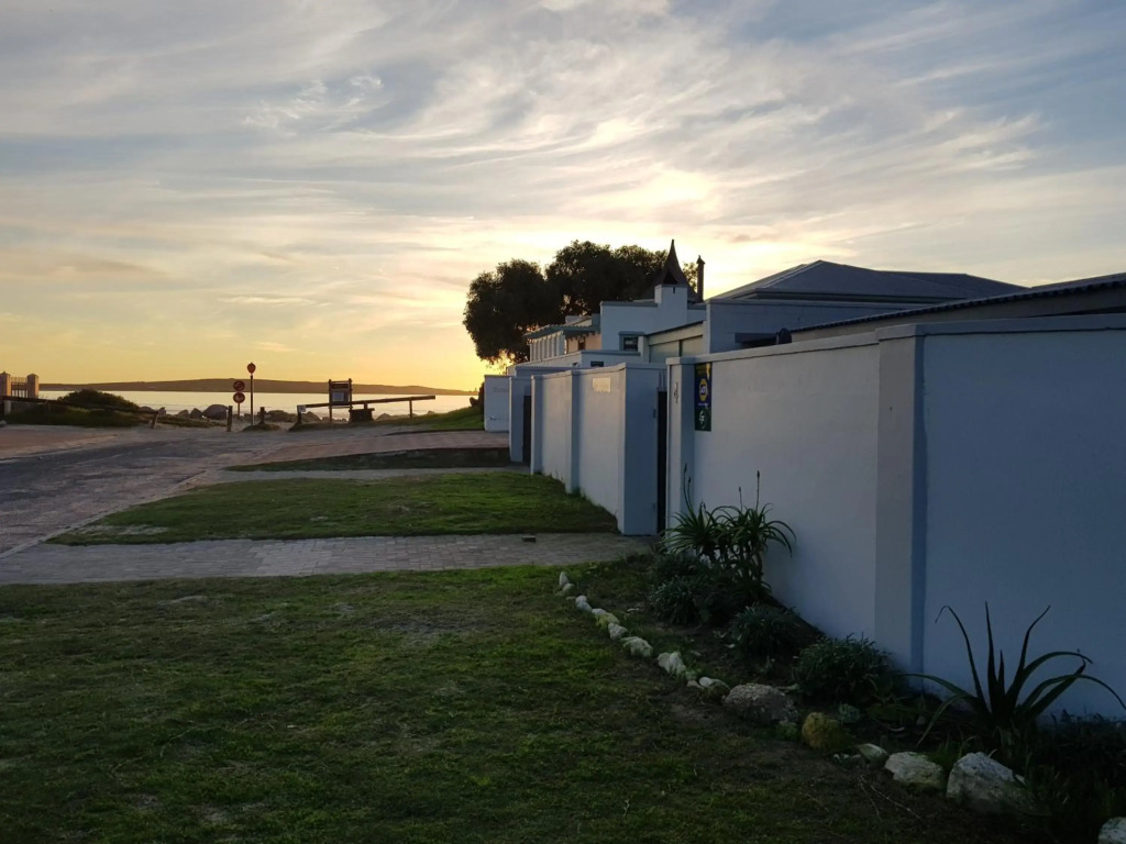 Atlantic Beach Cottage