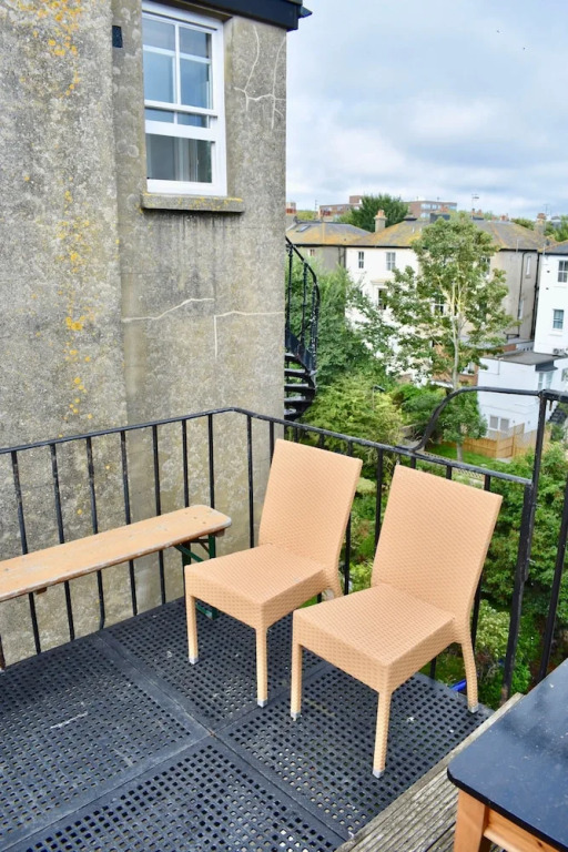 Studio Apartment Next to the Seafront