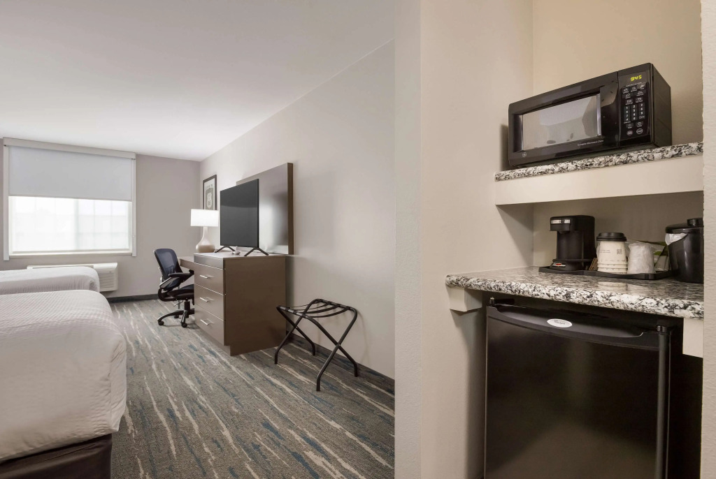 Holiday Inn Express & Suites Choctaw - Oklahoma City East by IHG