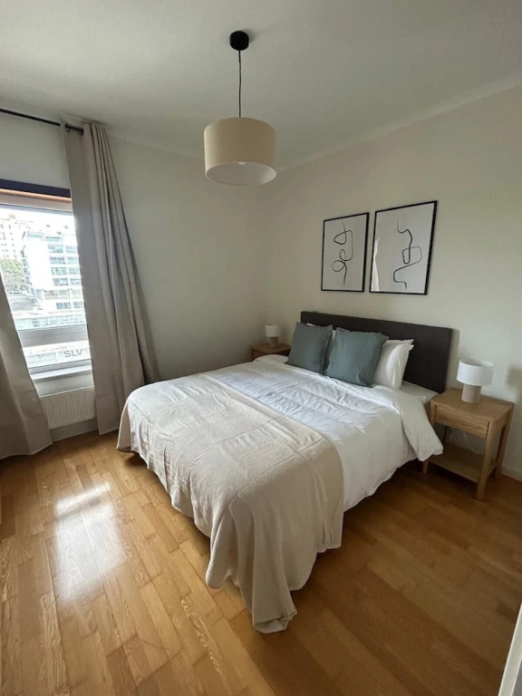Areeiro Elegant Modern by Homing