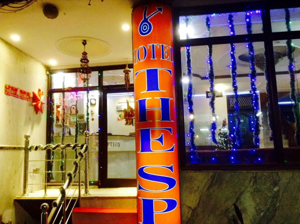 Hotel The Spot Near New Delhi Railway Station