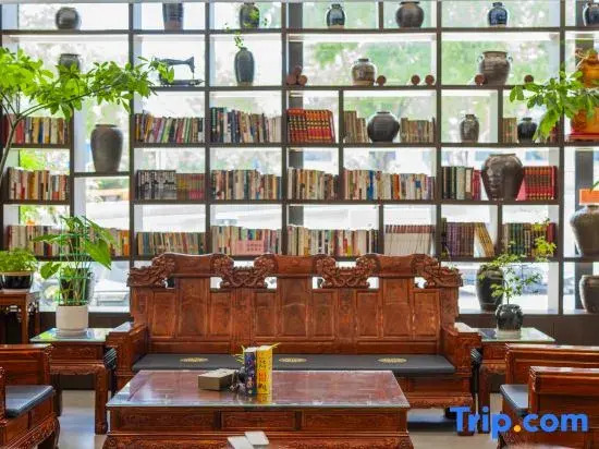 Shengxin Calligraphy & Painting Hotel (Yan'an Revolutionary Memorial Hall Branch)