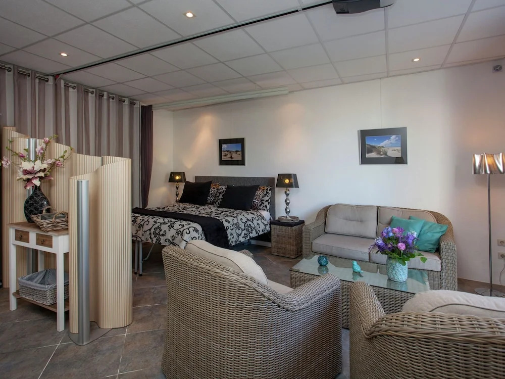 Charming Holiday Home in Katwijk South Holland with terrace