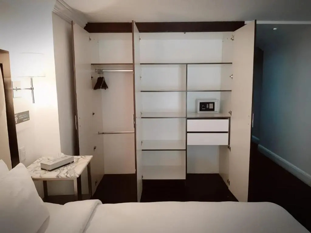 SUITES LONDRES 212