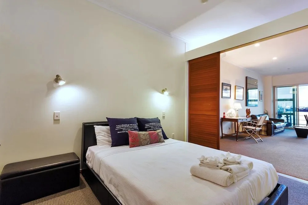 QV Lovely on the Water Apartment - 329