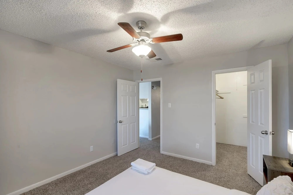 Lovely Midland Getaway With Fitness Center