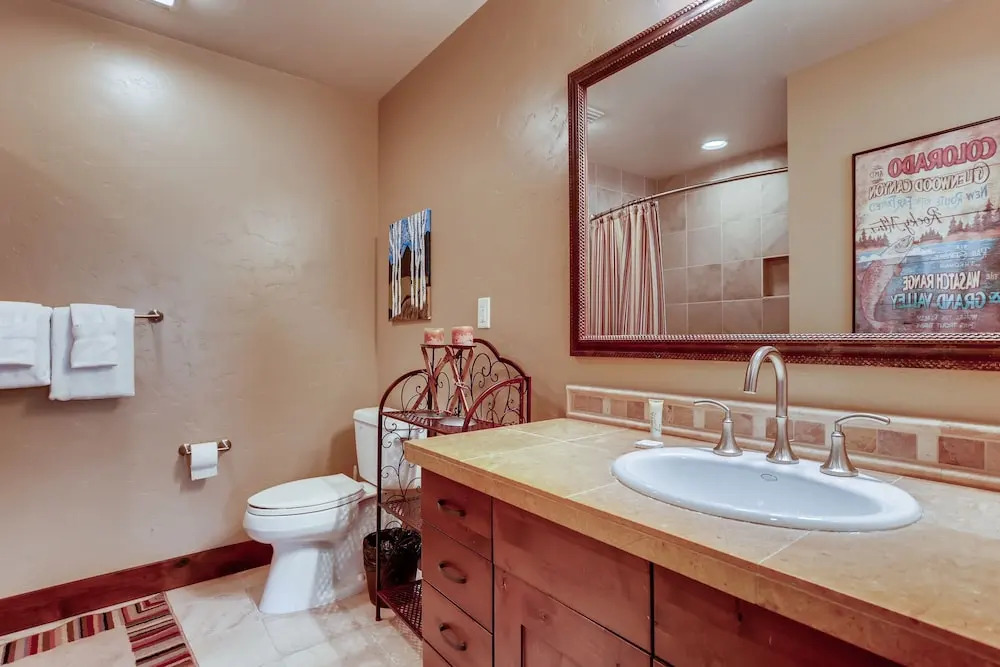Luxury Water House Ski W/ Pool & Hot Tubs 3 Bedroom Condo