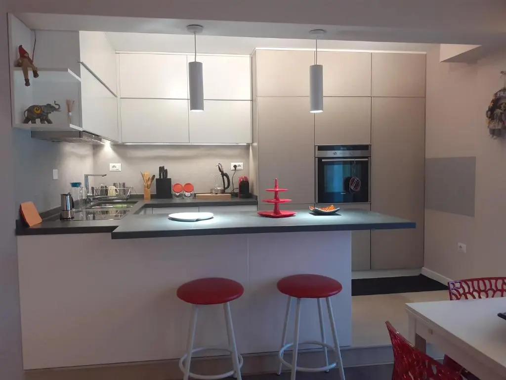 Lake View Apartment