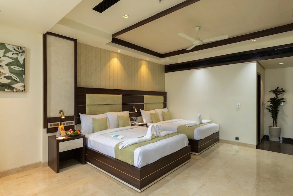Royal Rawal - Luxury Boutique Hotel
