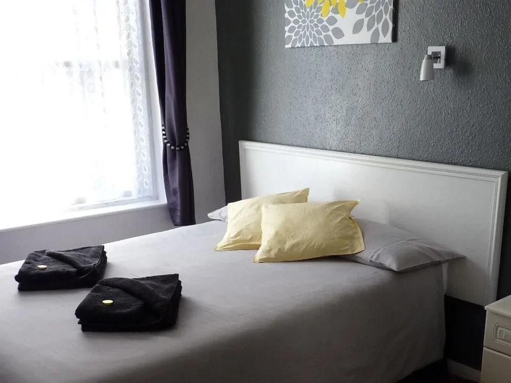 Apollo Guest House