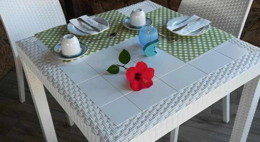 B&B Tanit