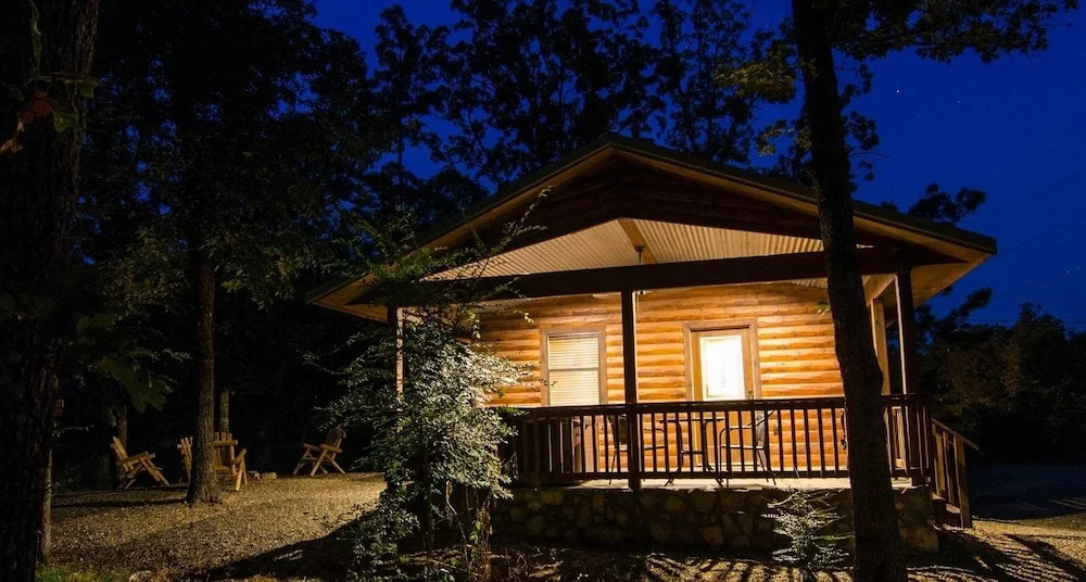 Sunsettin cabin
