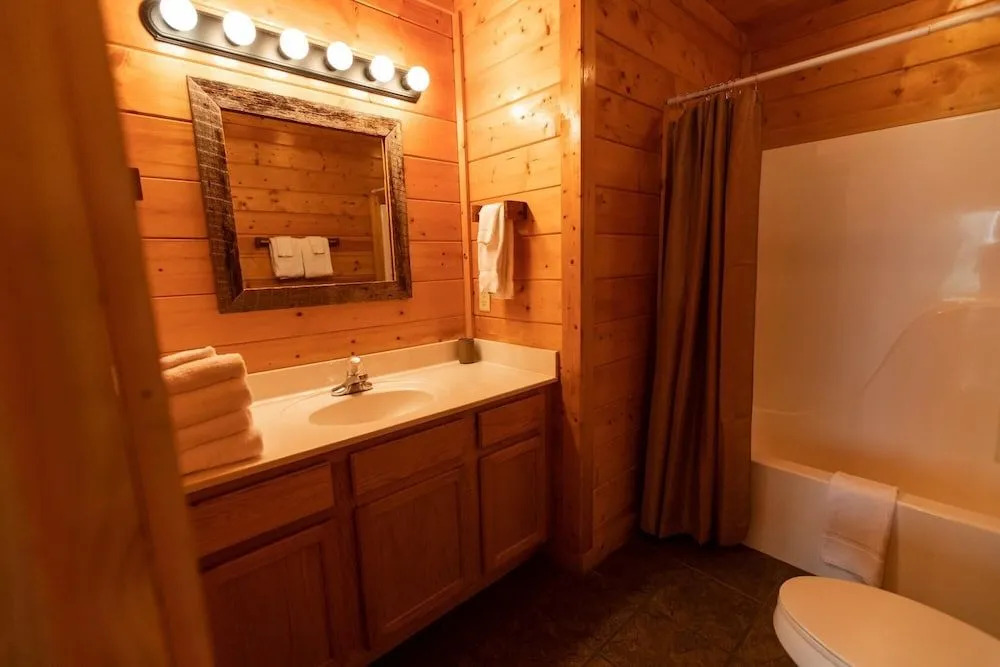 Caney Creek Lodge by RedAwning
