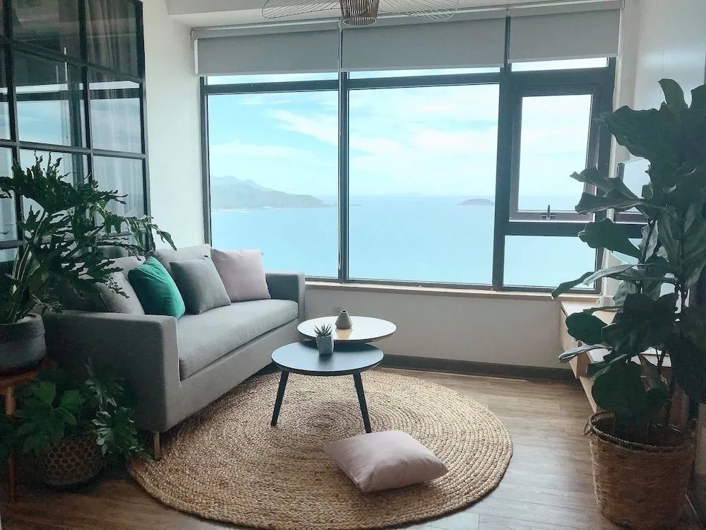 The Gold Beachfront Luxury Apartment