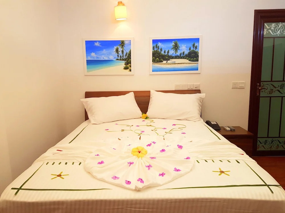 Отель Beach Star Maldives
