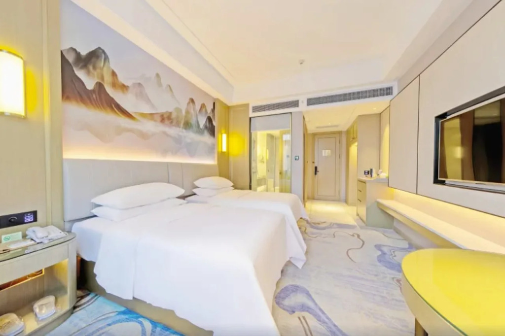 Venus Royal Hotel (Guangdong Zhongshan Dongfeng Center Hotel)