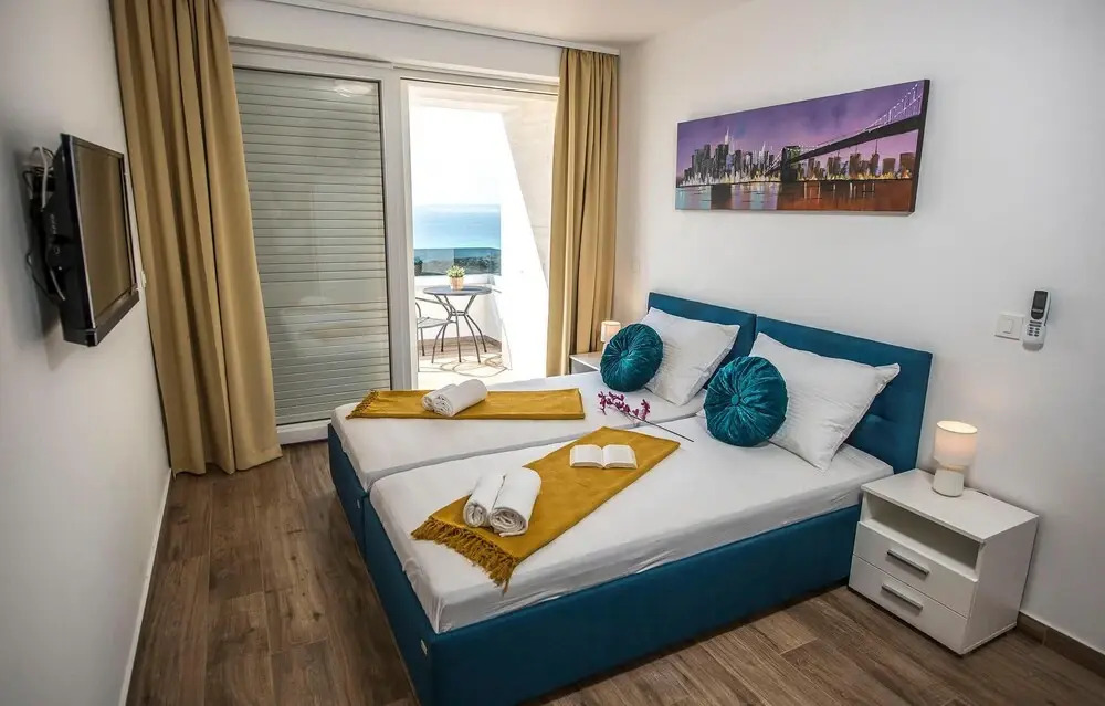 Awesome Home in Novalja With Wifi, 4 Bedrooms and Outdoor Swimming Pool