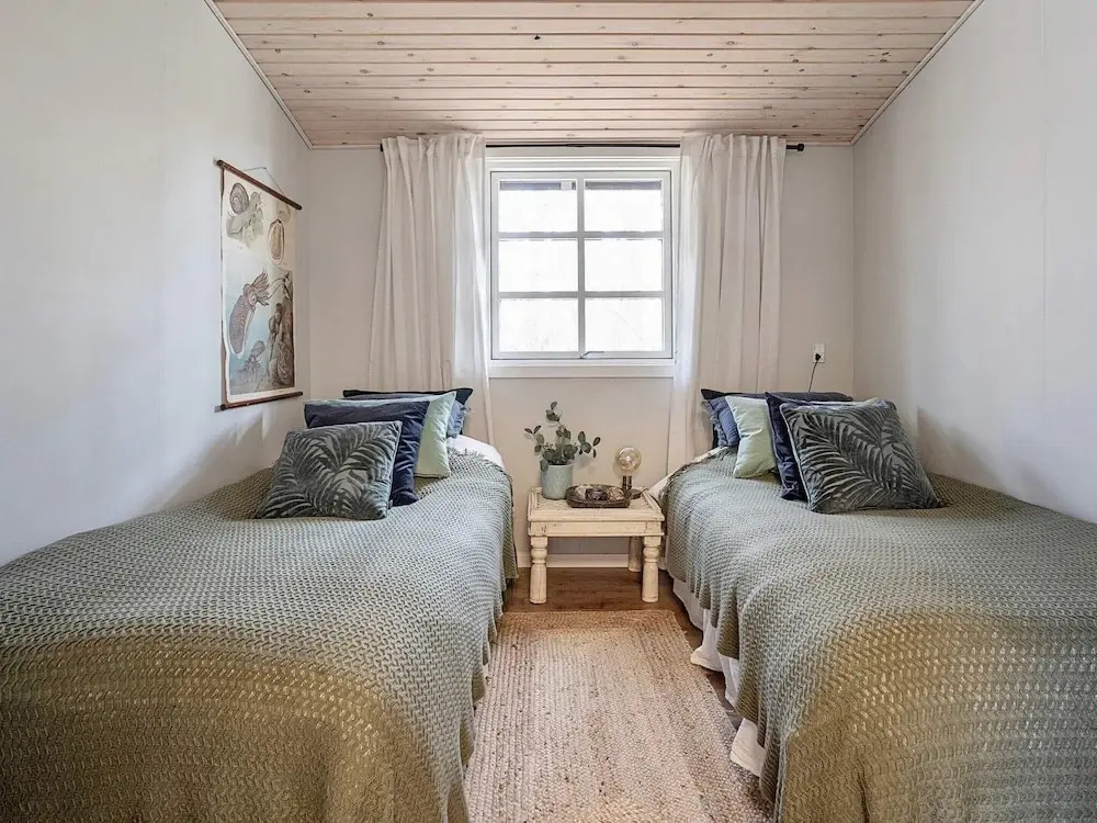 18 person holiday home in Frederiksværk-By Traum