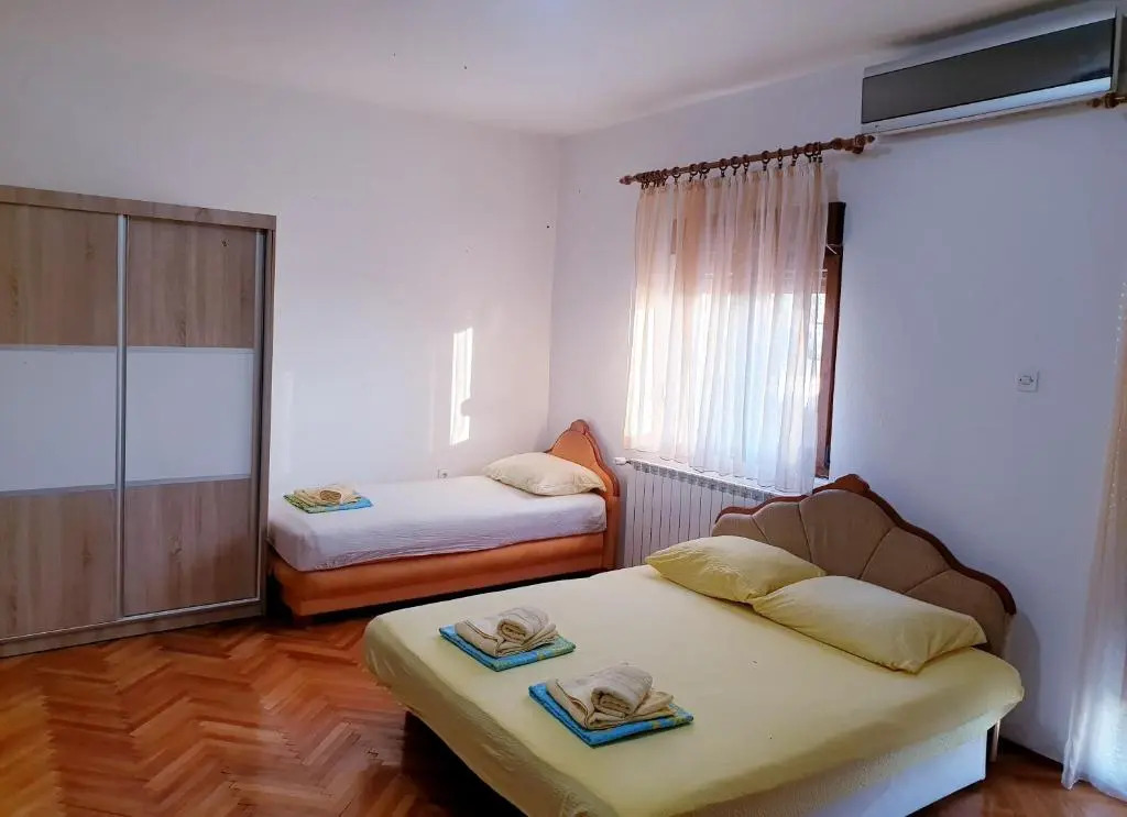 Apartmani I Sobe Milojevic