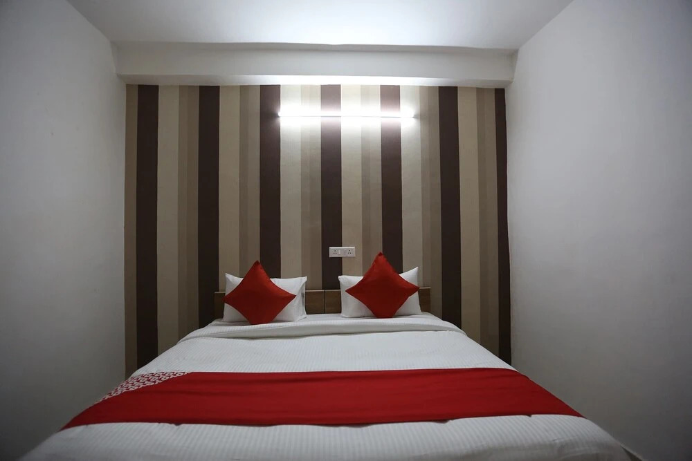 Retreat Inn by OYO Rooms