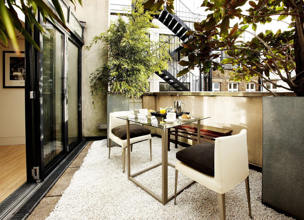 No.5 Maddox Street