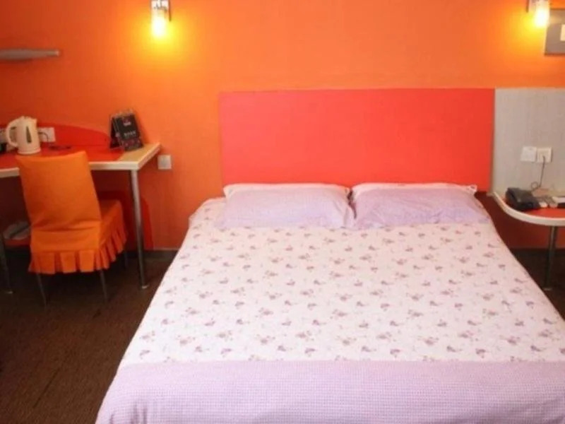 Motel 168 Zhenjiang North Road