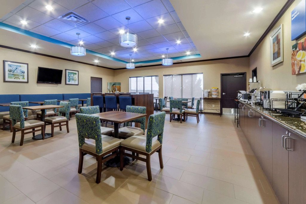Comfort Inn & Suites Oklahoma City West - I-40