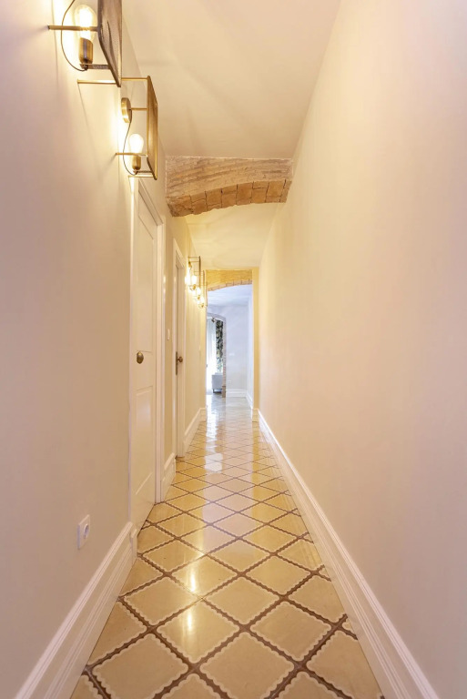 Exclusive 5BD apartment in down town Granada. Recogidas II