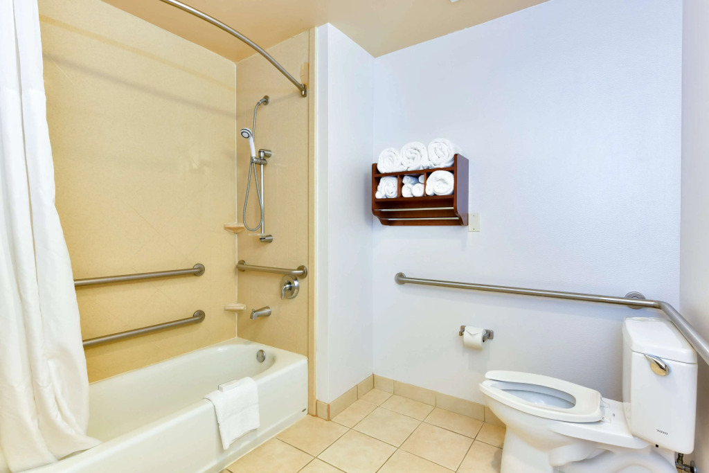 Hampton Inn & Suites Pittsburg
