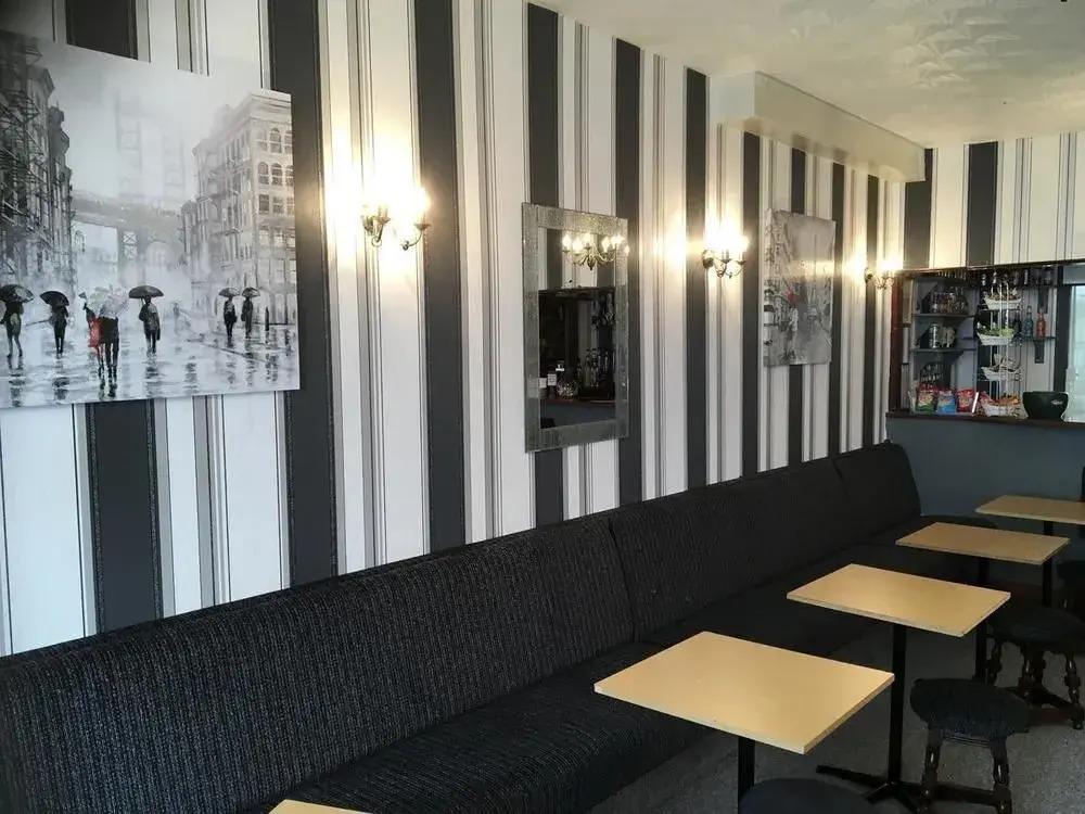 Greenmount Hotel