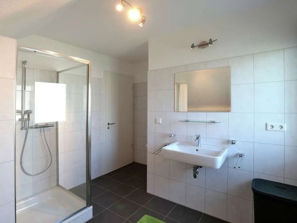 Serene Villa in Kstelberg near Lake & Watersports