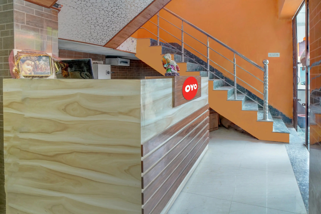 Super OYO 813893 Hotel Siddhi Vinayak