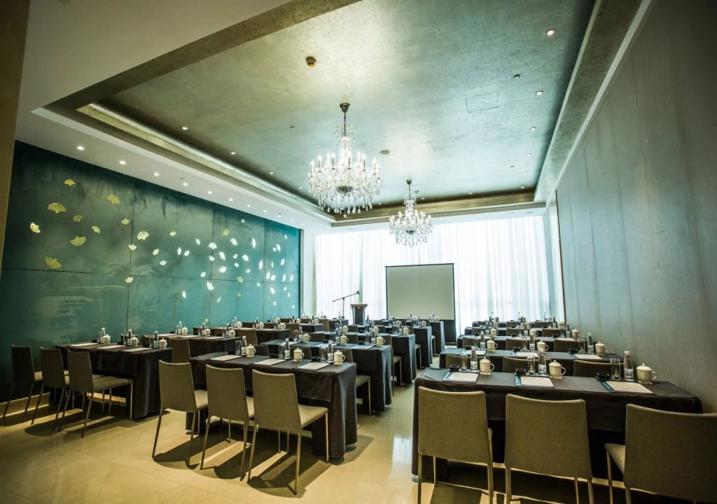 Hotel Plaza Carnival Qingdao