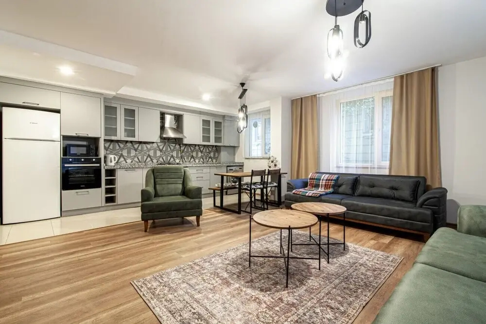 Pleasant Flat Close to Various Malls in Seyrantepe